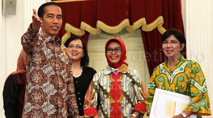 Jokowi: Saya Bertanya Apakah Ada Kemungkinan Harga BBM Turun