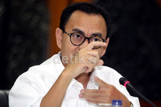 Menteri ESDM Masih Kaji Plus Minus Bila Harga BBM Turun