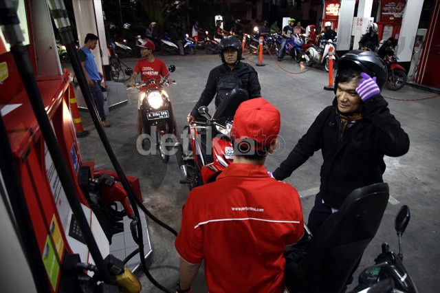 Ditanya Jenis BBM yang Turun, Darmin: Untuk Industri Bukan Rumah Tangga