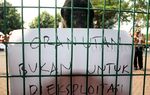 Demo Tolak Eksploitasi Orangutan