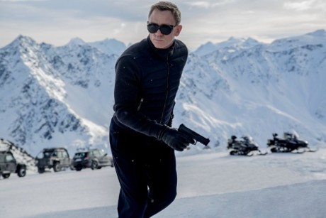 Penerus James Bond Bermunculan, Daniel Craig Tak Mau Diganti