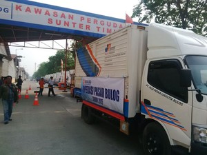 Operasi Pasar Bulog: Beras Rp 8.700 dan Daging Sapi Rp 90.000/Kg