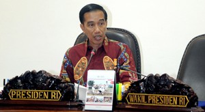 Menteri, OJK, dan BUMN Bahas Paket Kebijakan Jilid III Jokowi