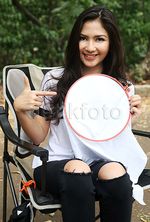 Yuk, Intip Jessica Mila Membatik!