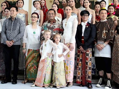 Menperin Hadiri Peringatan Hari Batik
