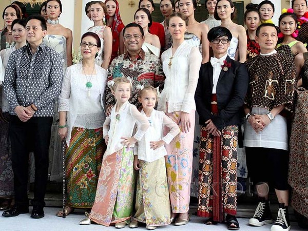 Menperin Hadiri Peringatan Hari Batik