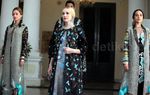 Lenggak-lenggok Model Berbusana Batik di Museum Tekstil