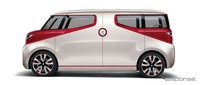 Laburan kelir yang membalur sekujur tubuhnya pun dibuat menarik dengan konsep two tone dengan atap dilengkapi sun roof. Ist/Response.