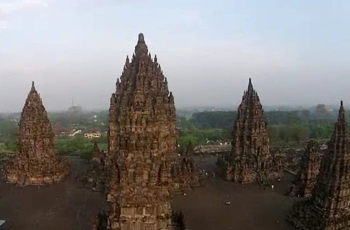 Menakjubkan, Panorama Candi Prambanan dari Udara
