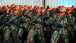 Aksi Prajurit TNI Sebelum Gladi Bersih