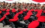 Aksi Prajurit TNI Sebelum Gladi Bersih