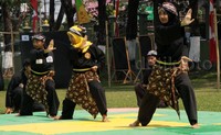 Jemparingan gaya Mataraman yang diikuti ratusan peserta ini merupakan kerjasama antara Paguyuban Dewondanu, Tangtungan Project, Paseduluran Angkringan Silat (PAS) dan Pemkot Yogyakarta sebagai bentuk pelestarian salah satu warisan budaya nusantara yakni olahraga panahan tradisional.