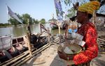 Pesta Laut Warga Muara Gembong