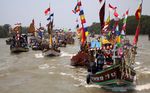 Pesta Laut Warga Muara Gembong
