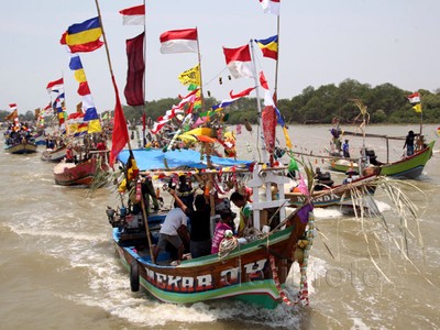 Pesta Laut Warga Muara Gembong