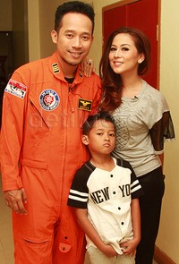 Inilah happy family itu. Pool/Gusmun/detikFoto.