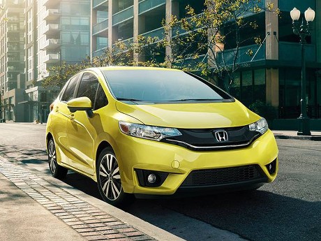 Transmisi Bermasalah, Honda Civic dan Jazz Ditarik