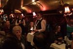 Restoran Unik Dalam Trem Berjalan di Melbourne