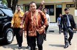 Denny Indrayana Datangi Bareskrim Polri