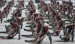 Aksi Beladiri Tangan Kosong  Prajurit TNI AD