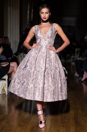 Perempuan Cantik dan Seksi Seperti Irina Shayk pun Pernah Di-bully