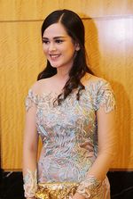 Cantiknya Cut Meyriska, Bikin Pria Terpesona!
