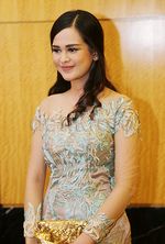 Cantiknya Cut Meyriska, Bikin Pria Terpesona!
