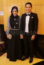 Alyssa Soebandono dan Dude Harlino Serasi Serba Hitam