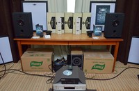 Pada pagelaran IHEAC Show 2015 kali ini, Reverb Acoustic memperkenalkan salah satu line up Home Special Edition yaitu HE52 yang drivernya merupakan speaker car type F52Be (Fullrange + Midbass) dan box book self dan pasif crossover-nya dibuat secara custom made. Ist/Reverb Acoustic.