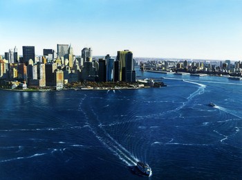 Terlihat sangat realistis seperti bukan lukisan. (kredit foto: Raphaella Spence)