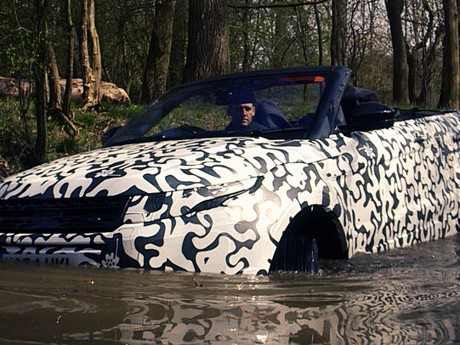 Range Rover Evoque Convertible Bisa Berenang