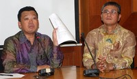 Kepala BNP2TKI Nusron Wahid mengatakan, klaim pembayaran asuransi diberikan kepada TKI yang kebetulan bekerja di Arab Saudi. Ketika itu mereka mengambil izin cuti dengan majikannya untuk ibadah haji. Pool/Lamhot Aritonang/detikFoto.