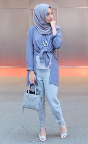 Foto: Simpel & Stylish dengan Modifikasi Outerwear ala Nabila Hatifa