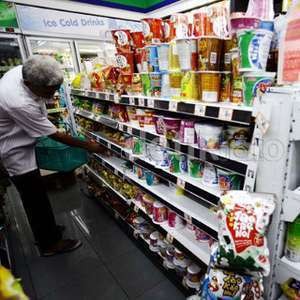 Ekonomi Lesu, Pengusaha Minimarket Mulai Tutup Toko