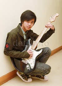 Bisma menuturkan untuk proyek solonya sendiri memakai format band. Pool/Gus Mun/detikFoto.