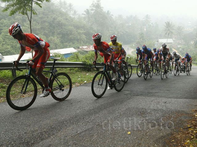 Etape 4 Dihadang Asap