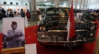 Mobil Sukarno mejeng di Kustomfest 2015.