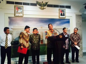 Paket Kebijakan Baru Jokowi, dari Solar Hingga Avtur Turun