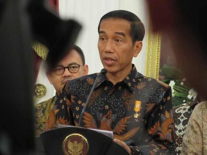 Curhat Pengusaha Tekstil ke Jokowi: Pakaian Impor Ilegal Banjiri Pasar