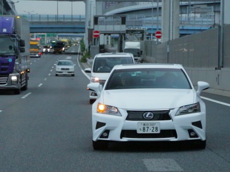 Pakai Lexus GS, Toyota Mulai Uji Mobil Otonom