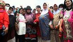 Ibu Hamil Demo Istana