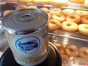 Klik, Tarik, Tuang, Kemasan Terbaru Susu Kental Manis Frisian Flag