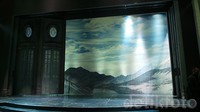 Bukan hanya berlatar pegunungan indah di Austria, tapi juga setting lainnya.