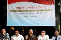 Tim Penjaringan Serbaguna memberikan keterangan pers di Jakarta, Rabu (7/10/2015).