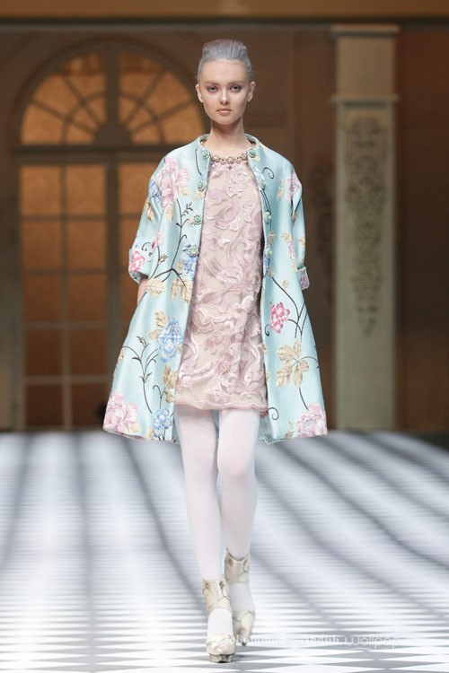 Sebastian Gunawan A Ladys Portrait Sebastian Red & Sebastian Sposa at The Ritz Calton. Pasific Place. Jakarta. [Foto: Mohammad Abduh/Wolipop]