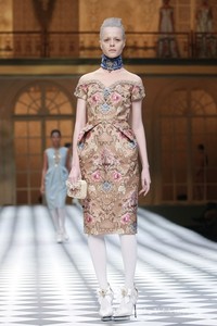 Sebastian Gunawan A Ladys Portrait Sebastian Red & Sebastian Sposa at The Ritz Calton. Pasific Place. Jakarta. [Foto: Mohammad Abduh/Wolipop]