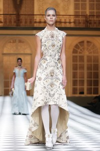 Sebastian Gunawan A Ladys Portrait Sebastian Red & Sebastian Sposa at The Ritz Calton. Pasific Place. Jakarta. [Foto: Mohammad Abduh/Wolipop]