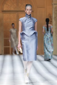 Sebastian Gunawan A Ladys Portrait Sebastian Red & Sebastian Sposa at The Ritz Calton. Pasific Place. Jakarta. [Foto: Mohammad Abduh/Wolipop]