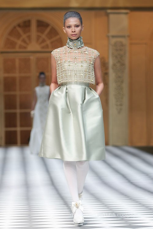 Sebastian Gunawan A Ladys Portrait Sebastian Red & Sebastian Sposa at The Ritz Calton. Pasific Place. Jakarta. [Foto: Mohammad Abduh/Wolipop]