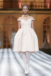 Sebastian Gunawan A Ladys Portrait Sebastian Red & Sebastian Sposa at The Ritz Calton. Pasific Place. Jakarta. [Foto: Mohammad Abduh/Wolipop]